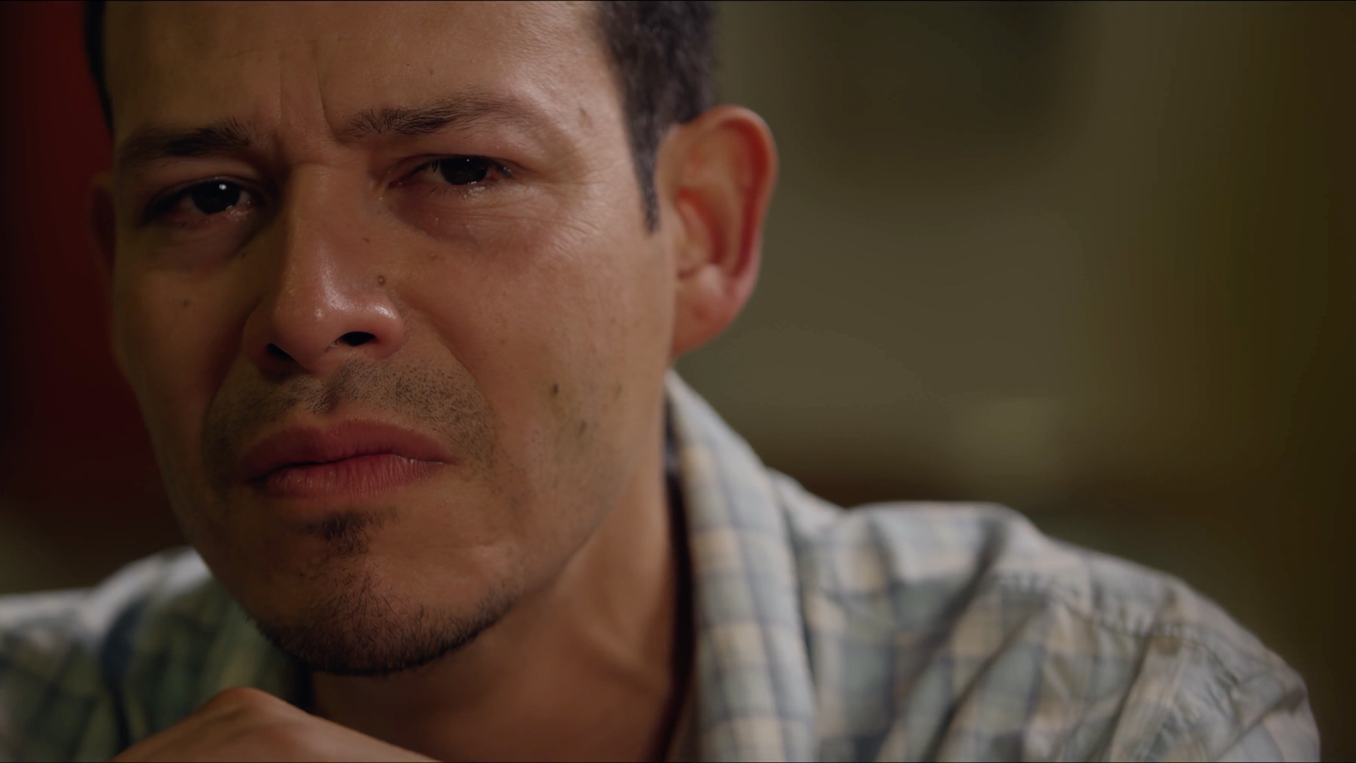 Alex Cruz as Kian
